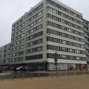 https://zeezicht-8-hoog.ostend-hotel.net