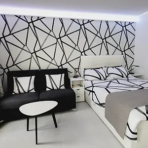 https://the-studio.ostend-hotel.net
