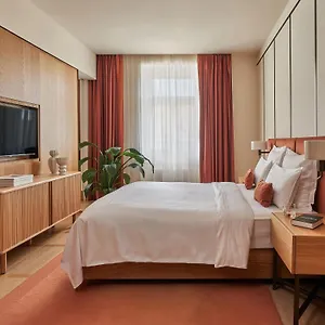 https://the-julius-prague.praguehotelsweb.com