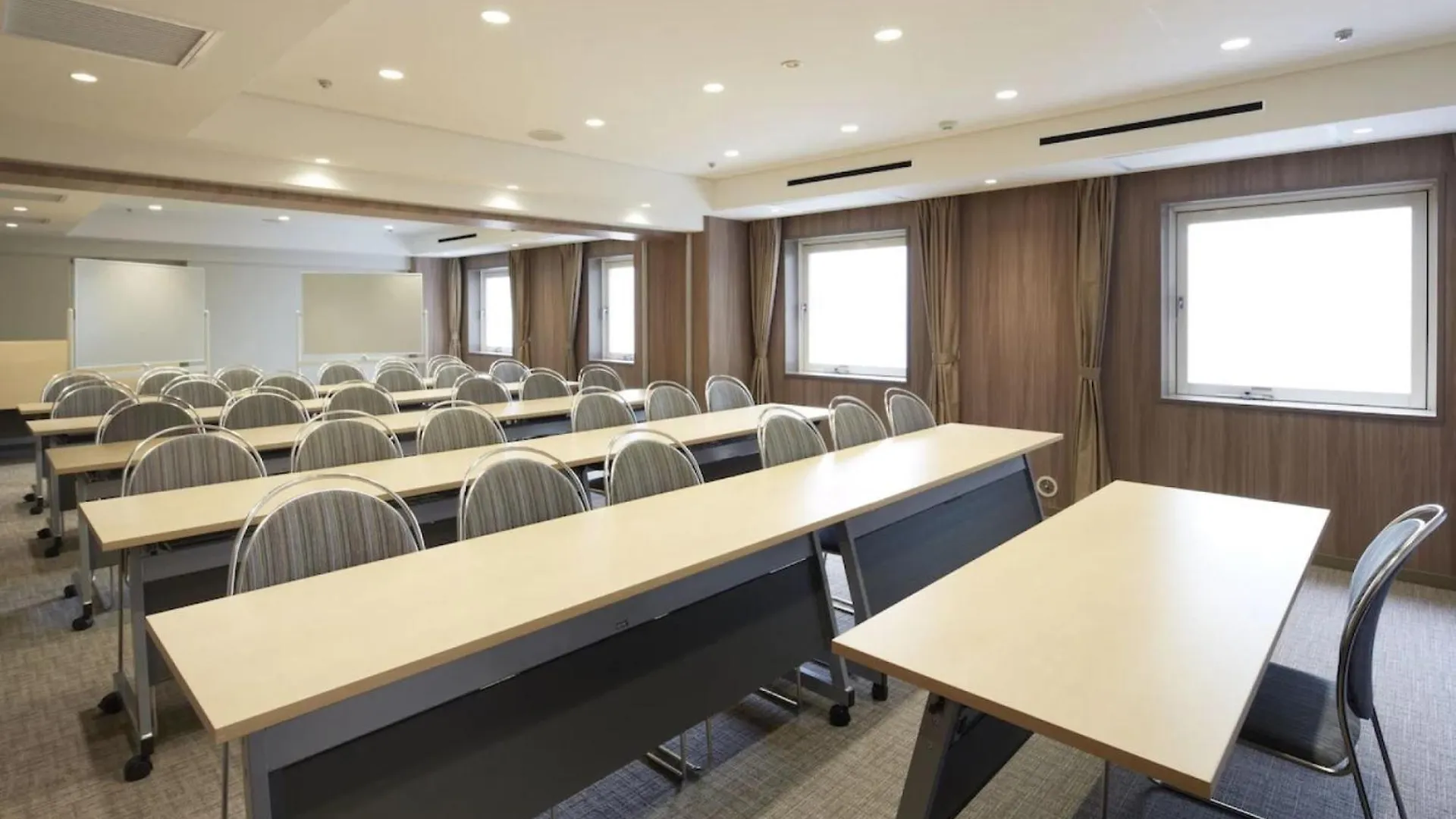 Shinagawa Prince Hotel N Tower Tokio 4*,